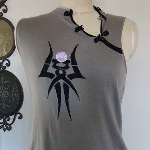 Sleeveless light weight Knit Top